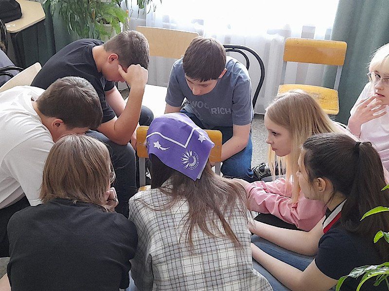 Ученики школы «Веритас» на Неделе истории 2025 участвуют в конкурсах и играх, Новосибирск